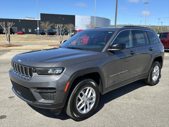 2025 Jeep Grand Cherokee GRAND CHEROKEE LAREDO X 4X4