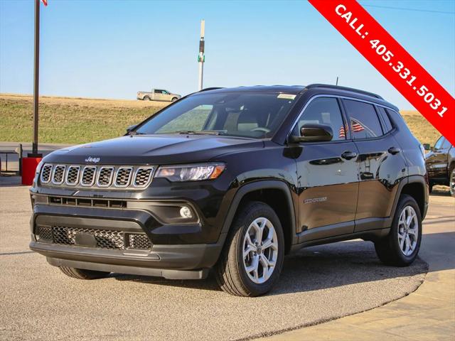 2025 Jeep Compass COMPASS LATITUDE 4X4