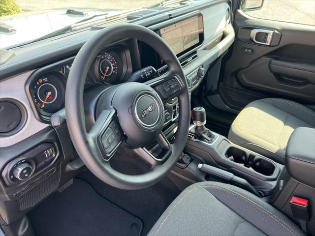 2025 Jeep Gladiator GLADIATOR NIGHTHAWK 4X4