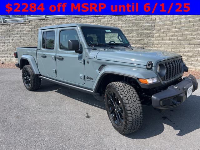 2025 Jeep Gladiator GLADIATOR NIGHTHAWK 4X4