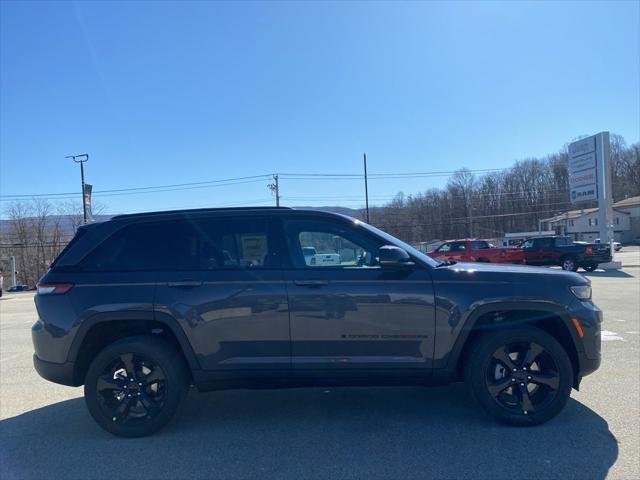 2025 Jeep Grand Cherokee GRAND CHEROKEE ALTITUDE 4X4