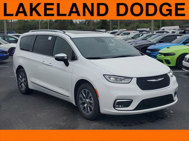 2025 Chrysler Pacifica Hybrid PACIFICA PLUG-IN HYBRID PINNACLE