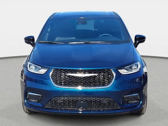 2025 Chrysler Pacifica PACIFICA SELECT AWD