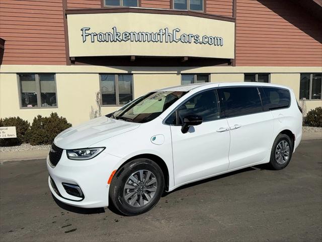 2025 Chrysler Pacifica Hybrid PACIFICA PLUG-IN HYBRID SELECT