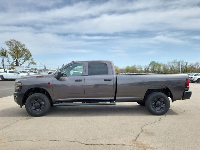 2025 RAM Ram 3500 RAM 3500 TRADESMAN CREW CAB 4X4 8 BOX