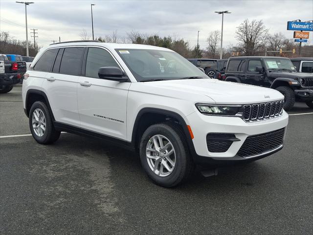 2025 Jeep Grand Cherokee GRAND CHEROKEE LAREDO X 4X4
