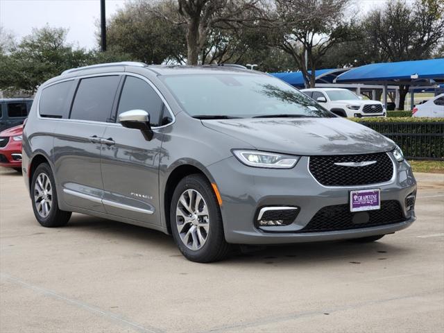 2025 Chrysler Pacifica Hybrid PACIFICA PLUG-IN HYBRID PINNACLE