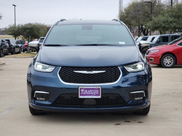 2025 Chrysler Pacifica Hybrid PACIFICA PLUG-IN HYBRID PINNACLE