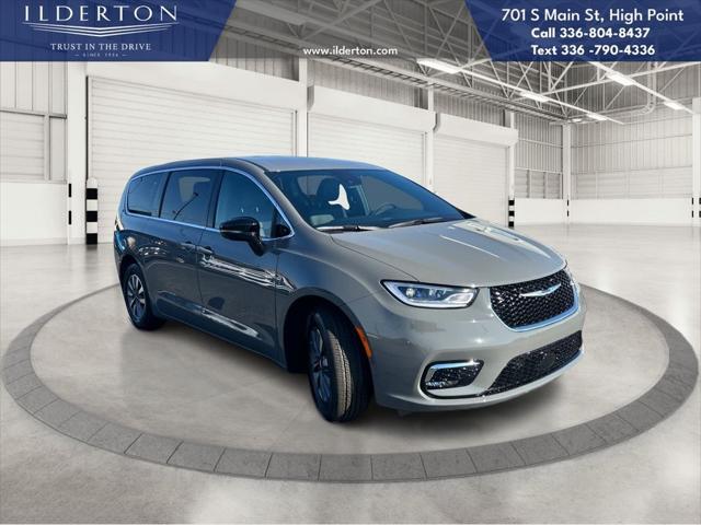 2025 Chrysler Pacifica Hybrid PACIFICA PLUG-IN HYBRID SELECT