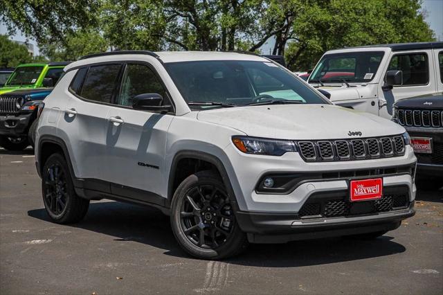 2025 Jeep Compass COMPASS LATITUDE 4X4