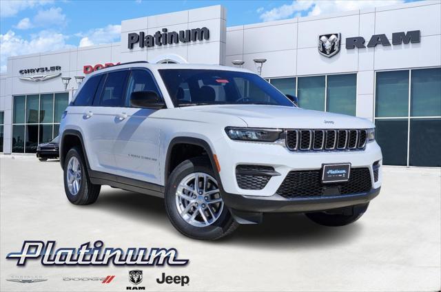 2025 Jeep Grand Cherokee GRAND CHEROKEE LAREDO X 4X4