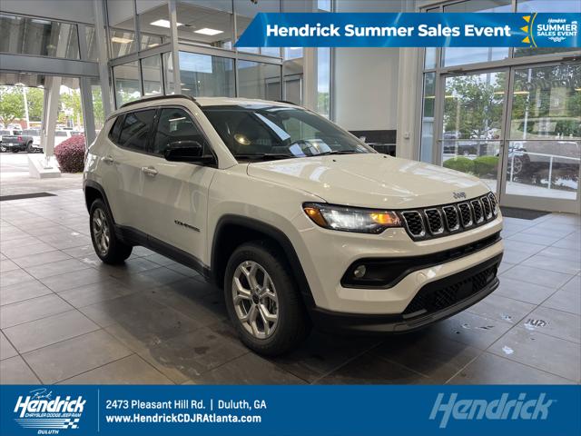 2025 Jeep Compass COMPASS LATITUDE 4X4