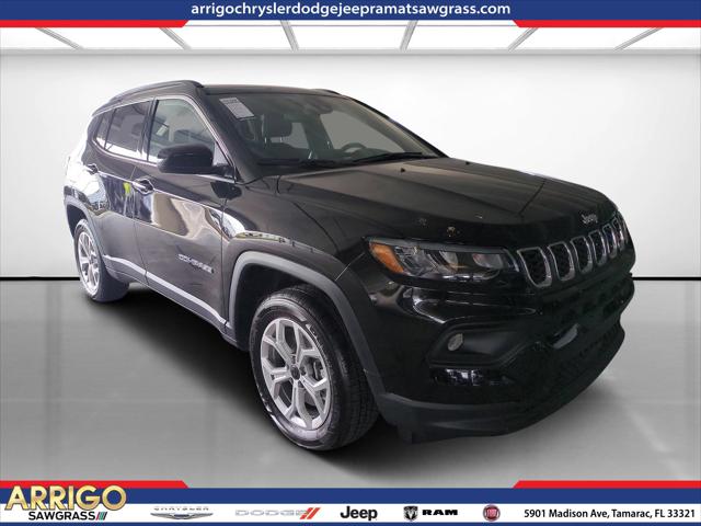 2025 Jeep Compass COMPASS LATITUDE 4X4
