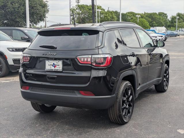 2025 Jeep Compass COMPASS LATITUDE 4X4