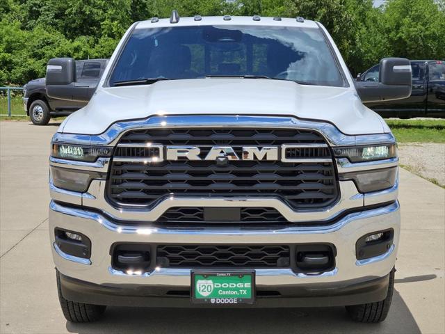 2025 RAM Ram 3500 RAM 3500 TRADESMAN CREW CAB 4X4 8 BOX