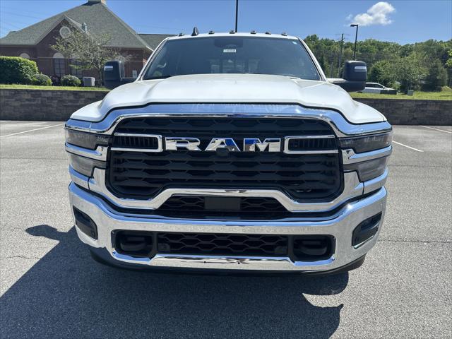2025 RAM Ram 3500 RAM 3500 TRADESMAN CREW CAB 4X4 8 BOX
