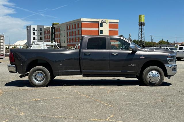 2025 RAM Ram 3500 RAM 3500 LARAMIE CREW CAB 4X4 8 BOX