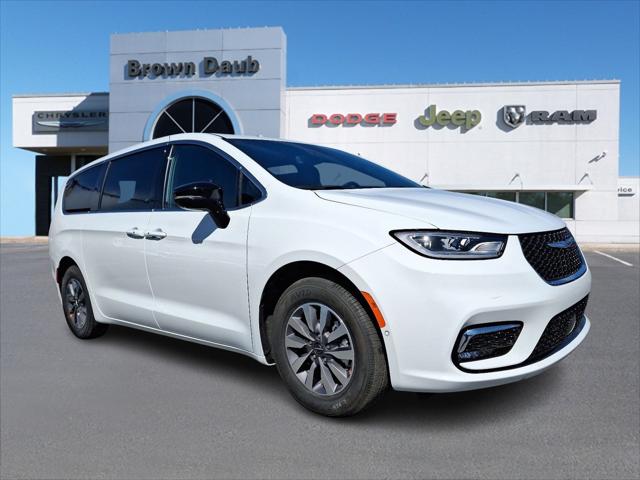 2025 Chrysler Pacifica Hybrid PACIFICA PLUG-IN HYBRID SELECT