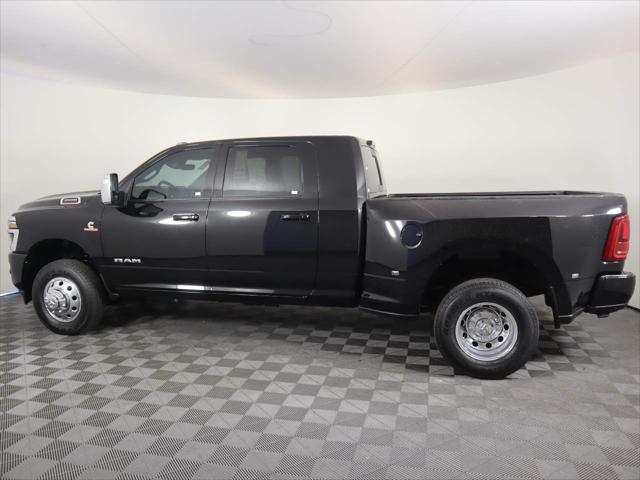 2025 RAM Ram 3500 RAM 3500 LARAMIE MEGA CAB 4X4 64 BOX