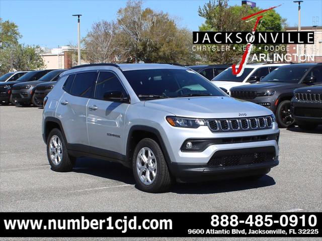 2025 Jeep Compass COMPASS LATITUDE 4X4