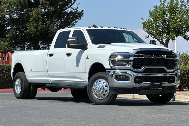 2025 RAM Ram 3500 RAM 3500 TRADESMAN CREW CAB 4X4 8 BOX