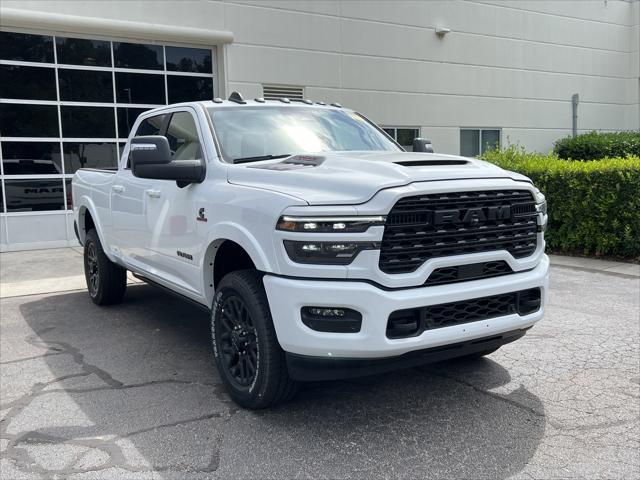 2025 RAM Ram 3500 RAM 3500 LIMITED CREW CAB 4X4 64 BOX