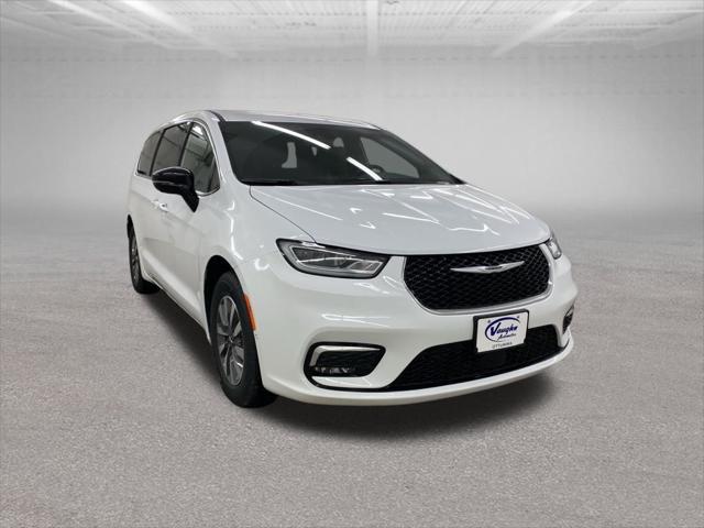 2025 Chrysler Pacifica Hybrid PACIFICA PLUG-IN HYBRID SELECT