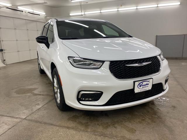 2025 Chrysler Pacifica PACIFICA SELECT AWD