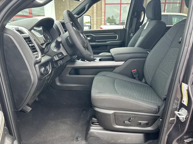 2025 RAM Ram 2500 RAM 2500 BIG HORN CREW CAB 4X4 64 BOX