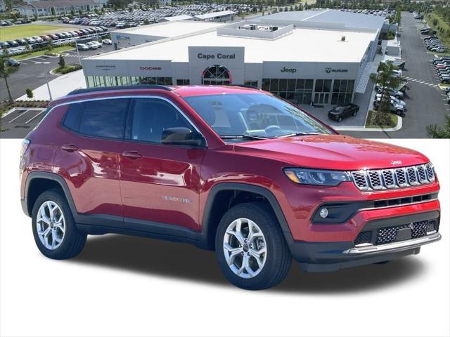 2025 Jeep Compass COMPASS LATITUDE 4X4