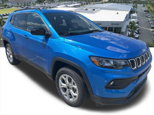 2025 Jeep Compass COMPASS LATITUDE 4X4