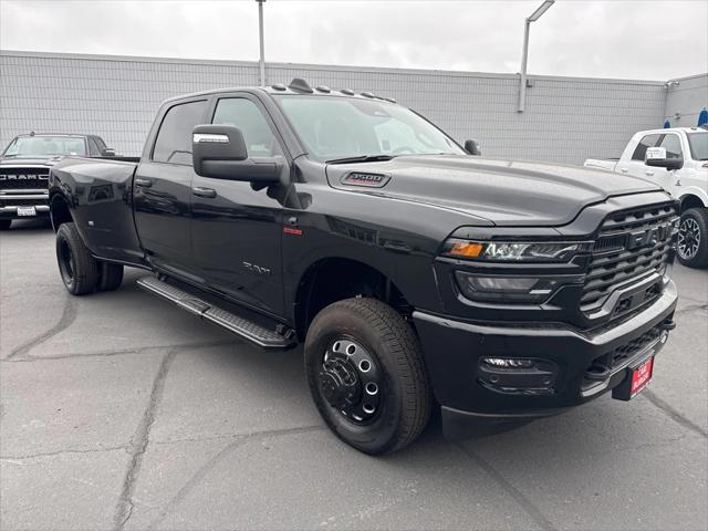 2025 RAM Ram 3500 RAM 3500 BIG HORN CREW CAB 4X4 8 BOX