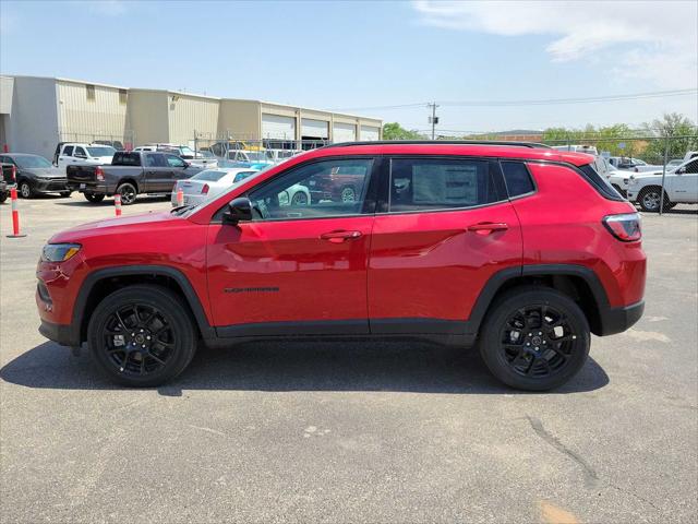 2025 Jeep Compass COMPASS LATITUDE 4X4