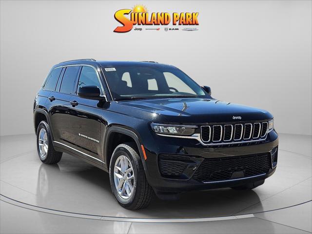 2025 Jeep Grand Cherokee GRAND CHEROKEE LAREDO X 4X4