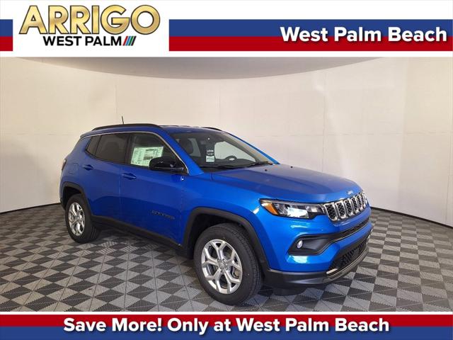 2025 Jeep Compass COMPASS LATITUDE 4X4