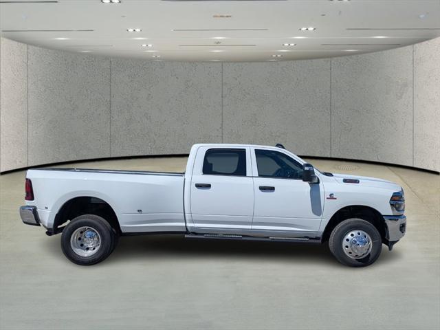 2025 RAM Ram 3500 RAM 3500 TRADESMAN CREW CAB 4X4 8 BOX
