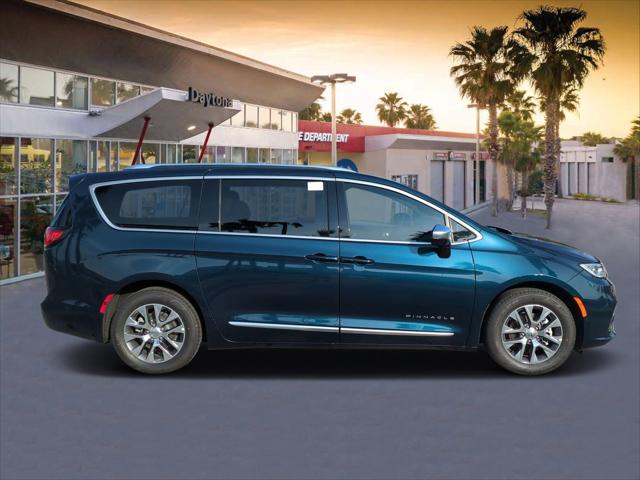 2025 Chrysler Pacifica Hybrid PACIFICA PLUG-IN HYBRID PINNACLE