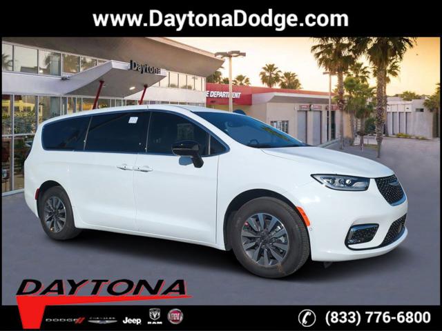 2025 Chrysler Pacifica Hybrid PACIFICA PLUG-IN HYBRID SELECT