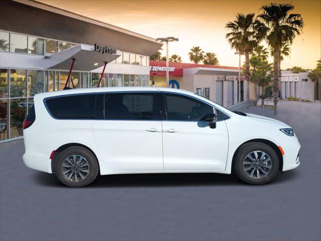 2025 Chrysler Pacifica Hybrid PACIFICA PLUG-IN HYBRID SELECT