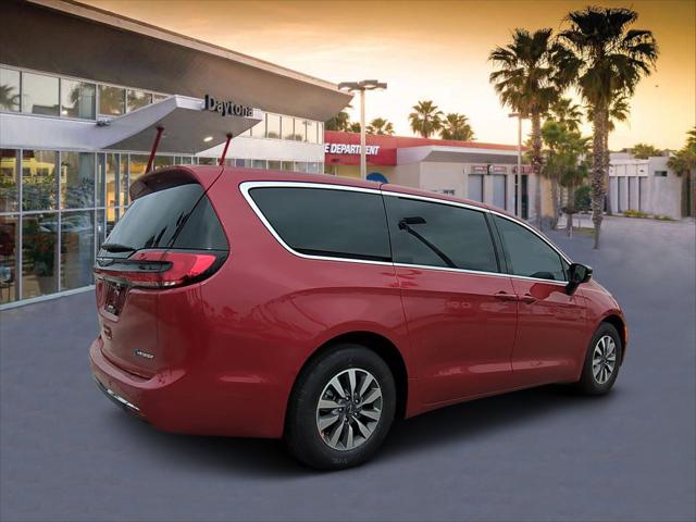 2025 Chrysler Pacifica Hybrid PACIFICA PLUG-IN HYBRID SELECT