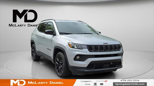 2025 Jeep Compass COMPASS LATITUDE 4X4