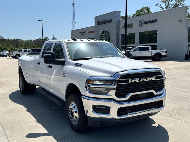 2025 RAM Ram 3500 RAM 3500 TRADESMAN CREW CAB 4X4 8 BOX