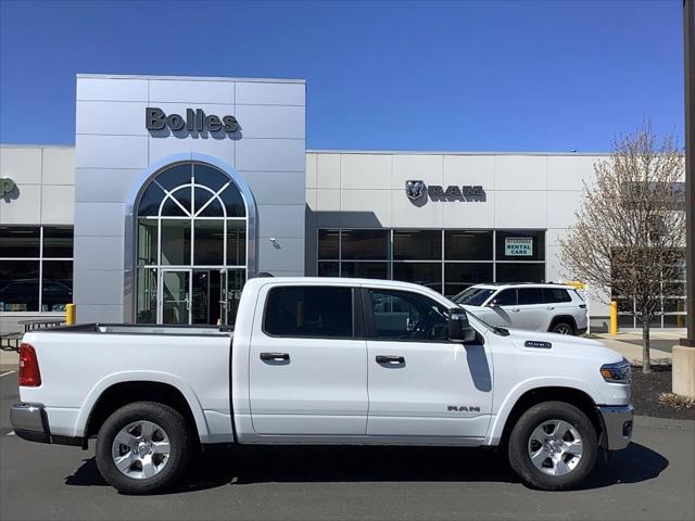 2025 RAM Ram 1500 RAM 1500 BIG HORN CREW CAB 4X4 57 BOX