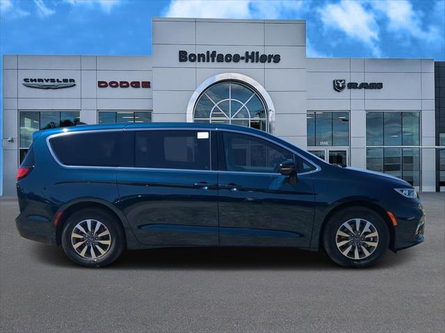 2025 Chrysler Pacifica Hybrid PACIFICA PLUG-IN HYBRID SELECT