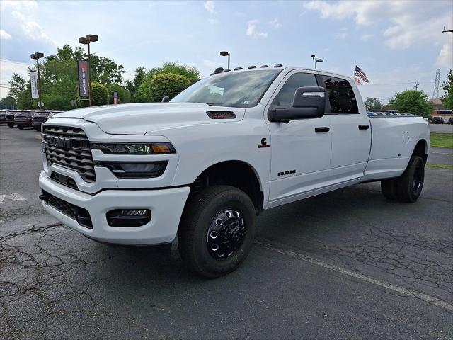 2025 RAM Ram 3500 RAM 3500 BIG HORN CREW CAB 4X4 8 BOX