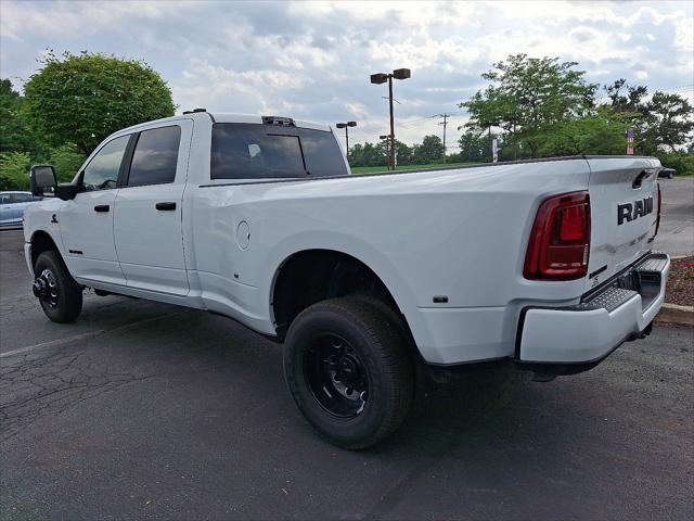 2025 RAM Ram 3500 RAM 3500 BIG HORN CREW CAB 4X4 8 BOX