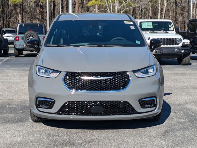 2025 Chrysler Pacifica Hybrid PACIFICA PLUG-IN HYBRID SELECT