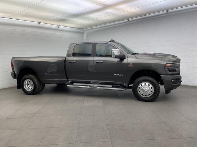 2025 RAM Ram 3500 RAM 3500 LARAMIE CREW CAB 4X4 8 BOX