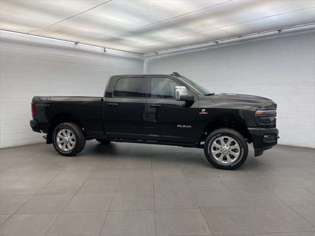 2025 RAM Ram 3500 RAM 3500 LARAMIE CREW CAB 4X4 64 BOX
