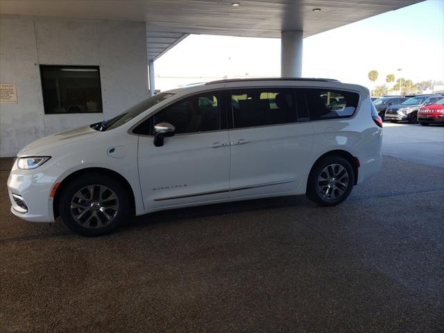 2025 Chrysler Pacifica Hybrid PACIFICA PLUG-IN HYBRID PINNACLE